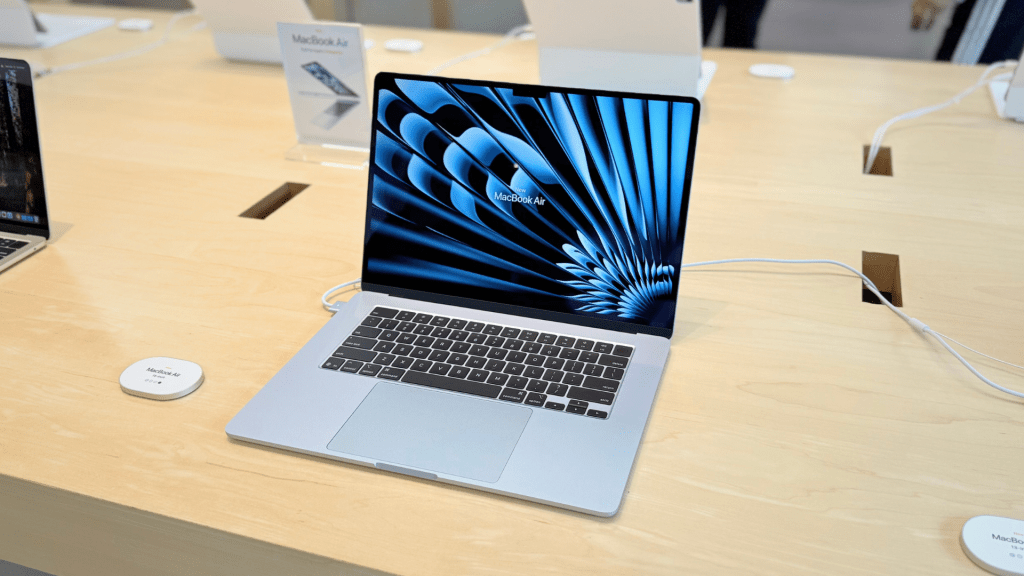Evo najboljih ponuda za MacBook upravo sada: Vodič za kupce srpanj 2026. - 2 Evo najboljih ponuda za MacBook upravo sada: Vodič za kupce srpanj 2026. - 2