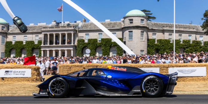 Red Bullov RB17 vrijedan 7,5 milijuna dolara otkriven na Goodwood festivalu brzine Red Bullov RB17 vrijedan 7,5 milijuna dolara otkriven na Goodwood festivalu brzine