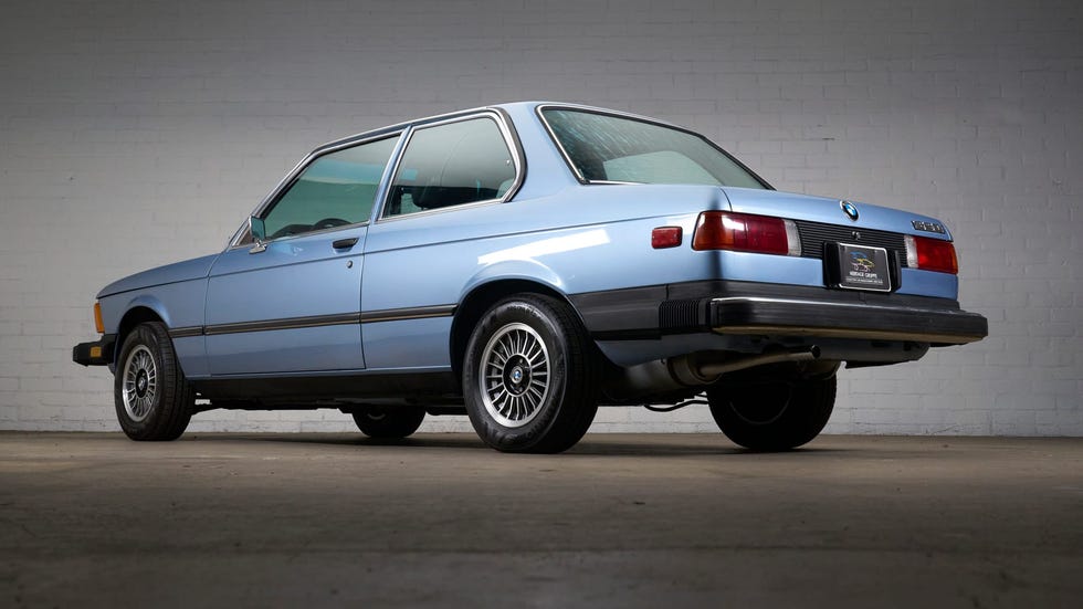 1977 BMW 320i s Samo 9000 Milja na Prodaju na Bring a Trailer - 2