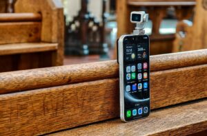 Honorov robotski telefon bolji je nego što ijedan telefon s gimbalом ima pravo biti
