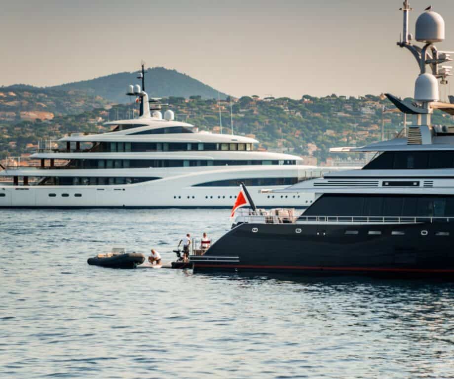 Iznajmljivanje superjahte na Francuskoj rivijeri: St Tropez, Cannes, Monaco ili Nice? - 8