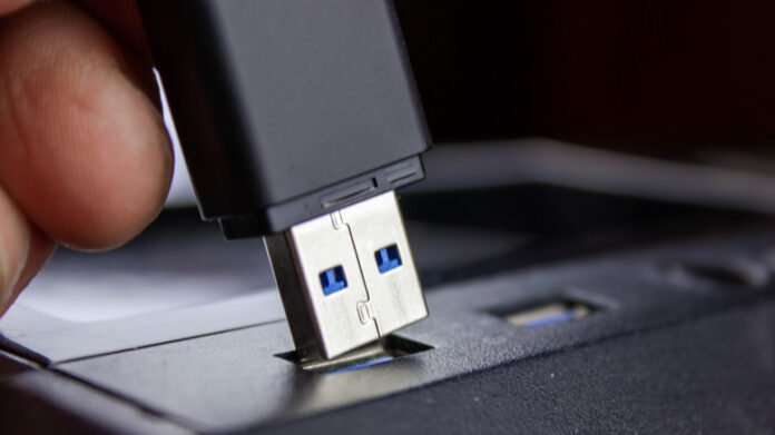 Kako Sigurno Reciklirati Stare USB Kabele