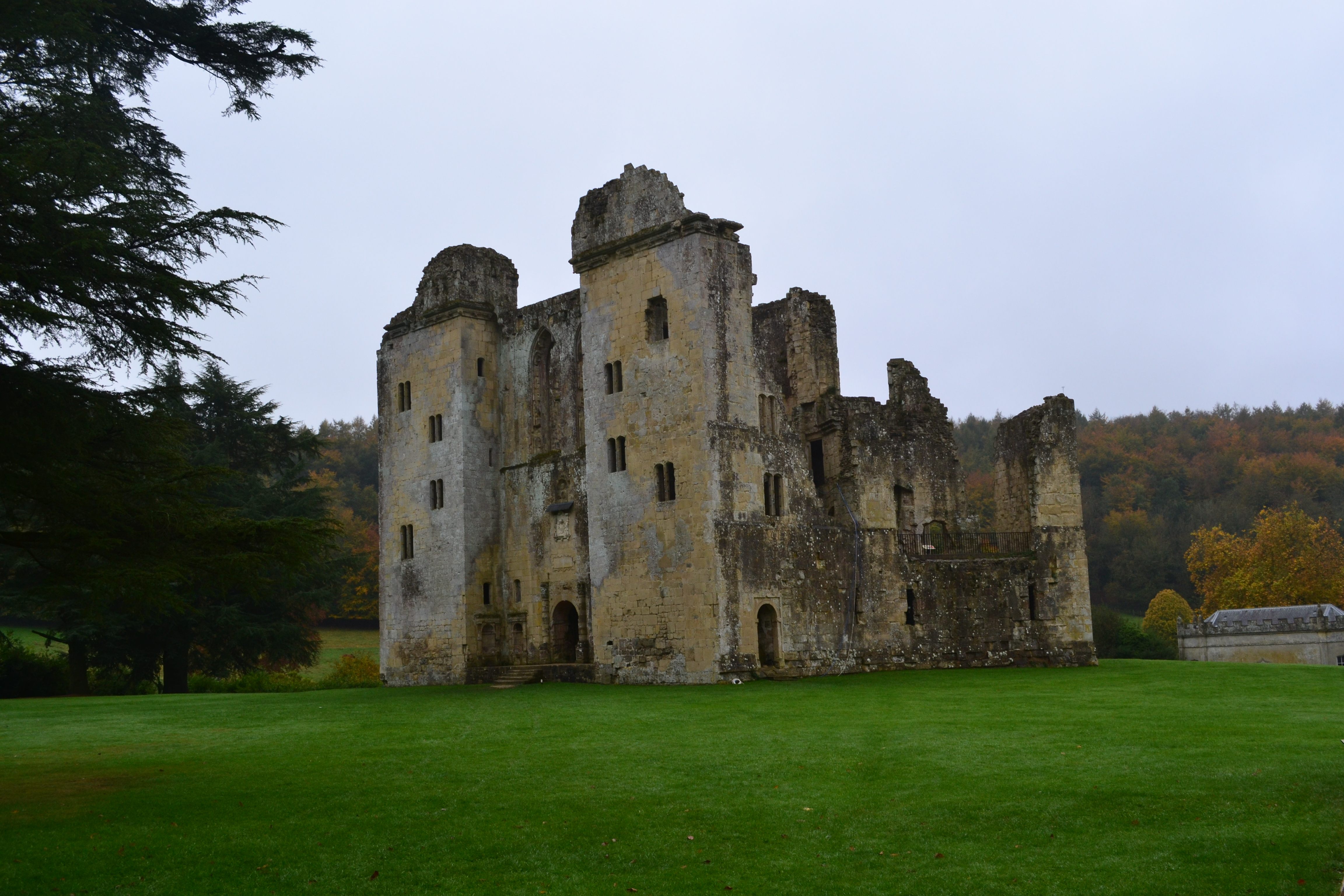 Additions after the siege included a banqueting hall and a man-made grotto constructed from the ruins.