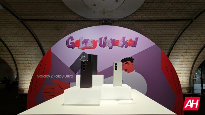 Samsung Galaxy Z Fold 8 Ultra ponude