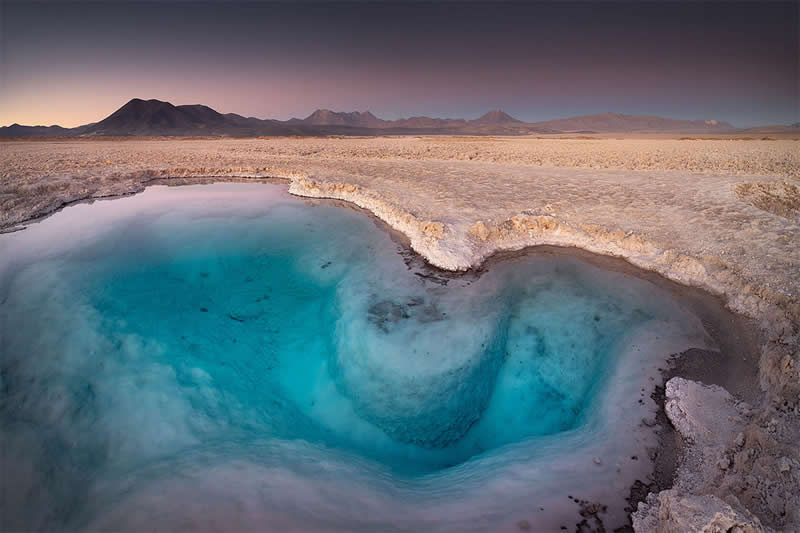 Sol i tišina: 28 nadzemaljskih pogleda na pustinju Atacama autora Karola Nienartowicza - 13