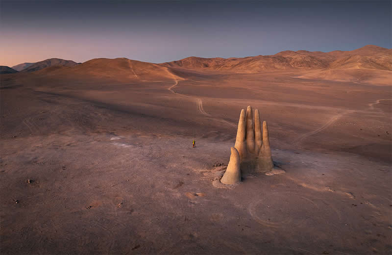 Sol i tišina: 28 nadzemaljskih pogleda na pustinju Atacama autora Karola Nienartowicza - 15
