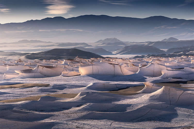 Sol i tišina: 28 nadzemaljskih pogleda na pustinju Atacama autora Karola Nienartowicza - 16