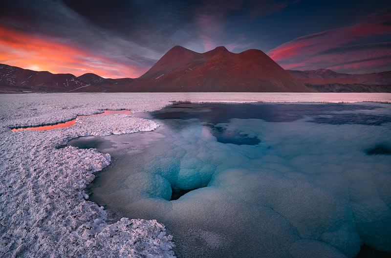 Sol i tišina: 28 nadzemaljskih pogleda na pustinju Atacama autora Karola Nienartowicza - 4