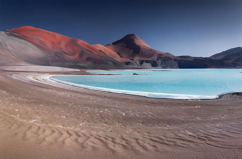 Sol i tišina: 28 nadzemaljskih pogleda na pustinju Atacama autora Karola Nienartowicza - 22