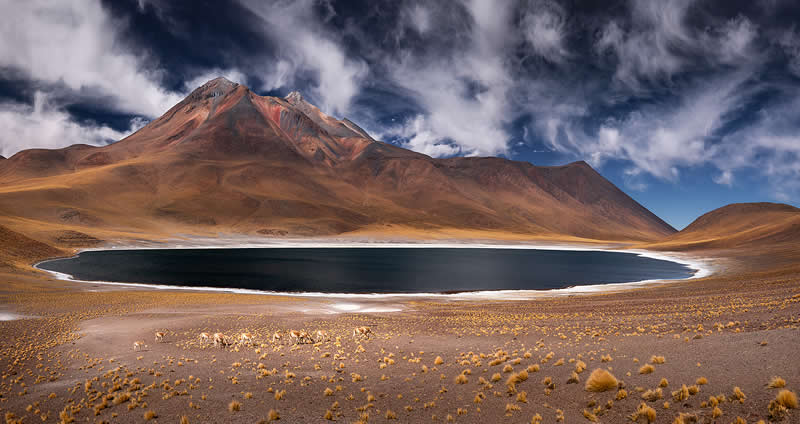 Sol i tišina: 28 nadzemaljskih pogleda na pustinju Atacama autora Karola Nienartowicza - 27