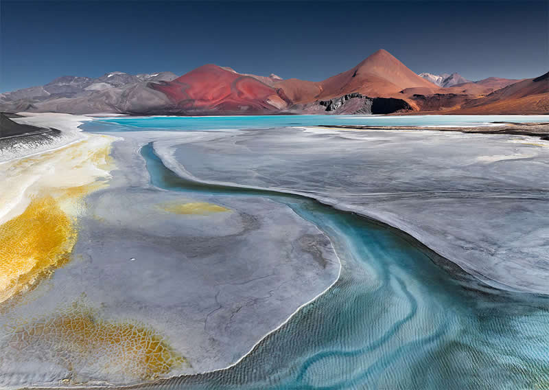 Sol i tišina: 28 nadzemaljskih pogleda na pustinju Atacama autora Karola Nienartowicza - 2