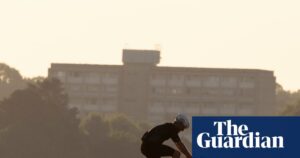 Toplinski valovi pokazuju da Velika Britanija mora više učiniti na promicanju biciklizma i hodanja, kažu aktivisti