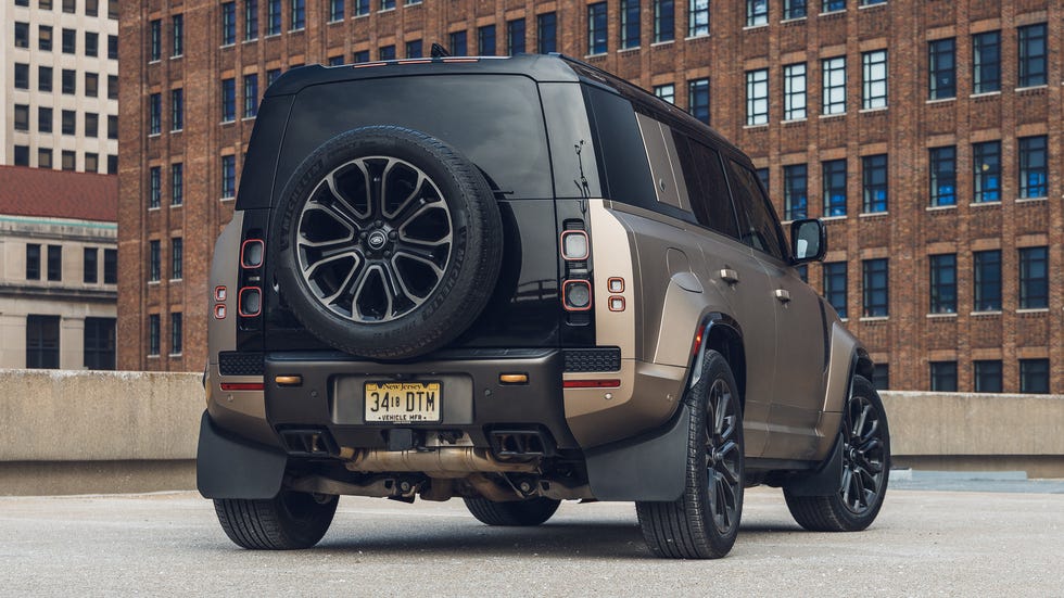 Land Rover i Stellantis planiraju izgraditi Defender kamionet u SAD-u. - 2