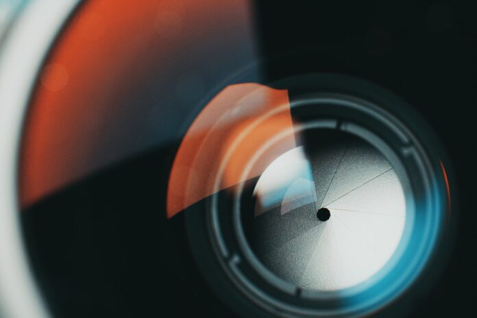 OpenAI kupuje proizvođača kamera za pametne telefone Glass Imaging za 300 milijuna dolara, navodi se u izvješću