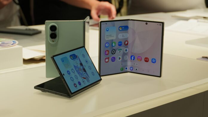 Sve što iPhone Duo radi, a Galaxy Z Fold 8 ne