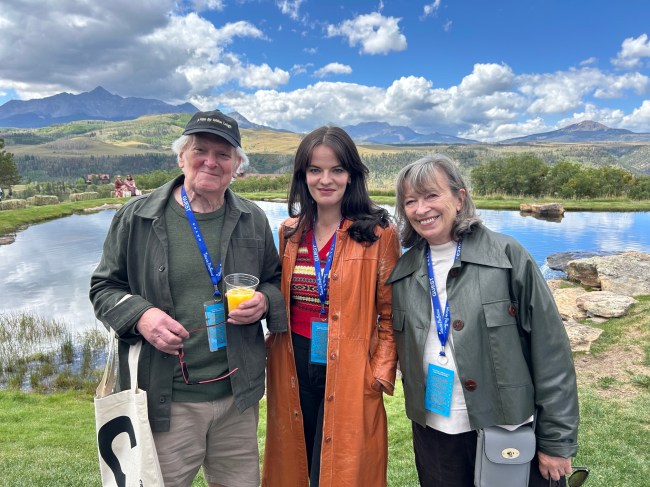 Telluride povećava šanse za Oscara, od 'Wild Horse Nine' do 'La Bola Negra', ali je li A24-ov kontroverzni dokumentarac o Elizabeth Holmes također kandidat? - 6 Telluride povećava šanse za Oscara, od 'Wild Horse Nine' do 'La Bola Negra', ali je li A24-ov kontroverzni dokumentarac o Elizabeth Holmes također kandidat? - 6