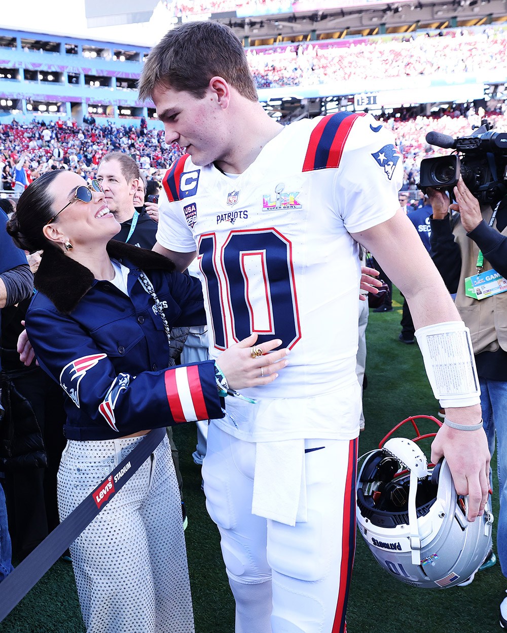 WAGovi u usponu: Prave kućanice NFL-a grade carstva sadržaja - 3