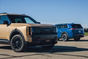 2027 Kia Telluride X-Pro SX Prestige AWD nasuprot Volkswagen Atlas SEL Premium R-Line 4Motion Usporedni Test