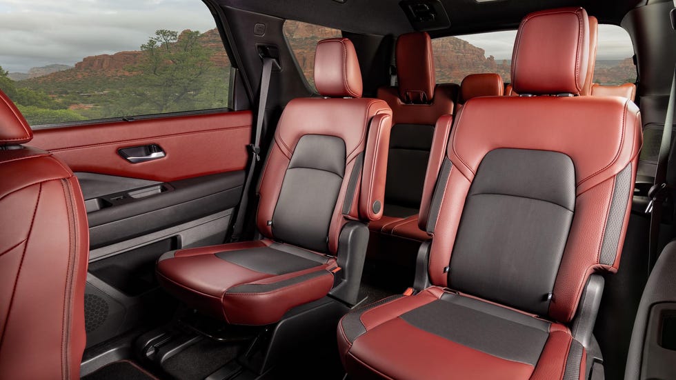 2027 Nissan Pathfinder slavi 40 godina posebnom edicijom - 3