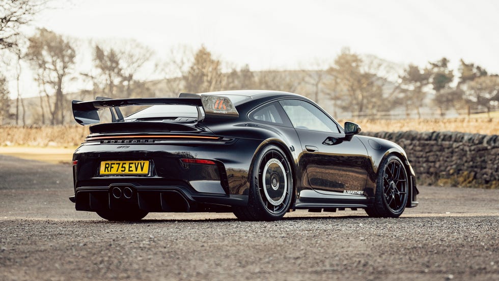 Porscheova budućnost uključuje više jedinstvenih primjeraka i moguće novi superautomobil - 4