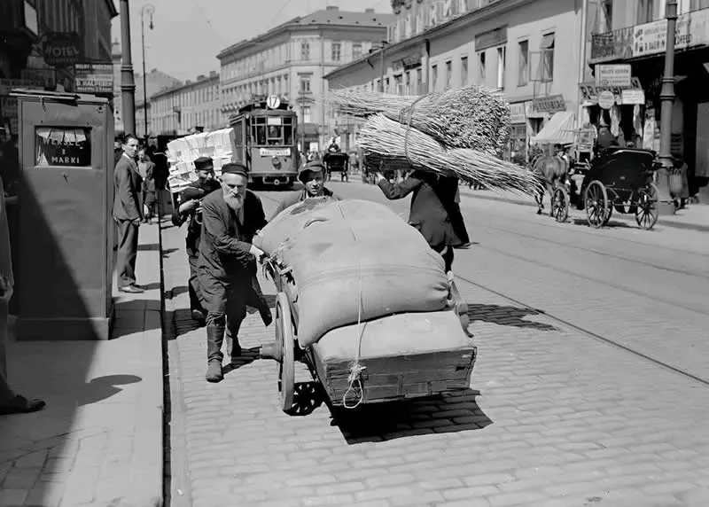 Willem van de Poll: Majstor fotografije koji je zabilježio svijet u promjenama - 16 Willem van de Poll: Majstor fotografije koji je zabilježio svijet u promjenama - 16