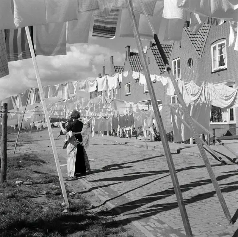 Willem van de Poll: Majstor fotografije koji je zabilježio svijet u promjenama - 10 Willem van de Poll: Majstor fotografije koji je zabilježio svijet u promjenama - 10