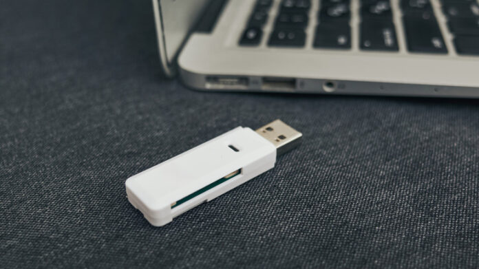 Zašto je važno napraviti sigurnosnu kopiju podataka pohranjenih na starijim USB memorijama